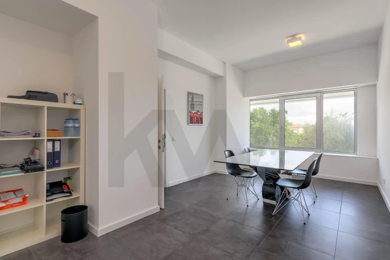 Escritório para Arrendamento em Olivais Foto 10