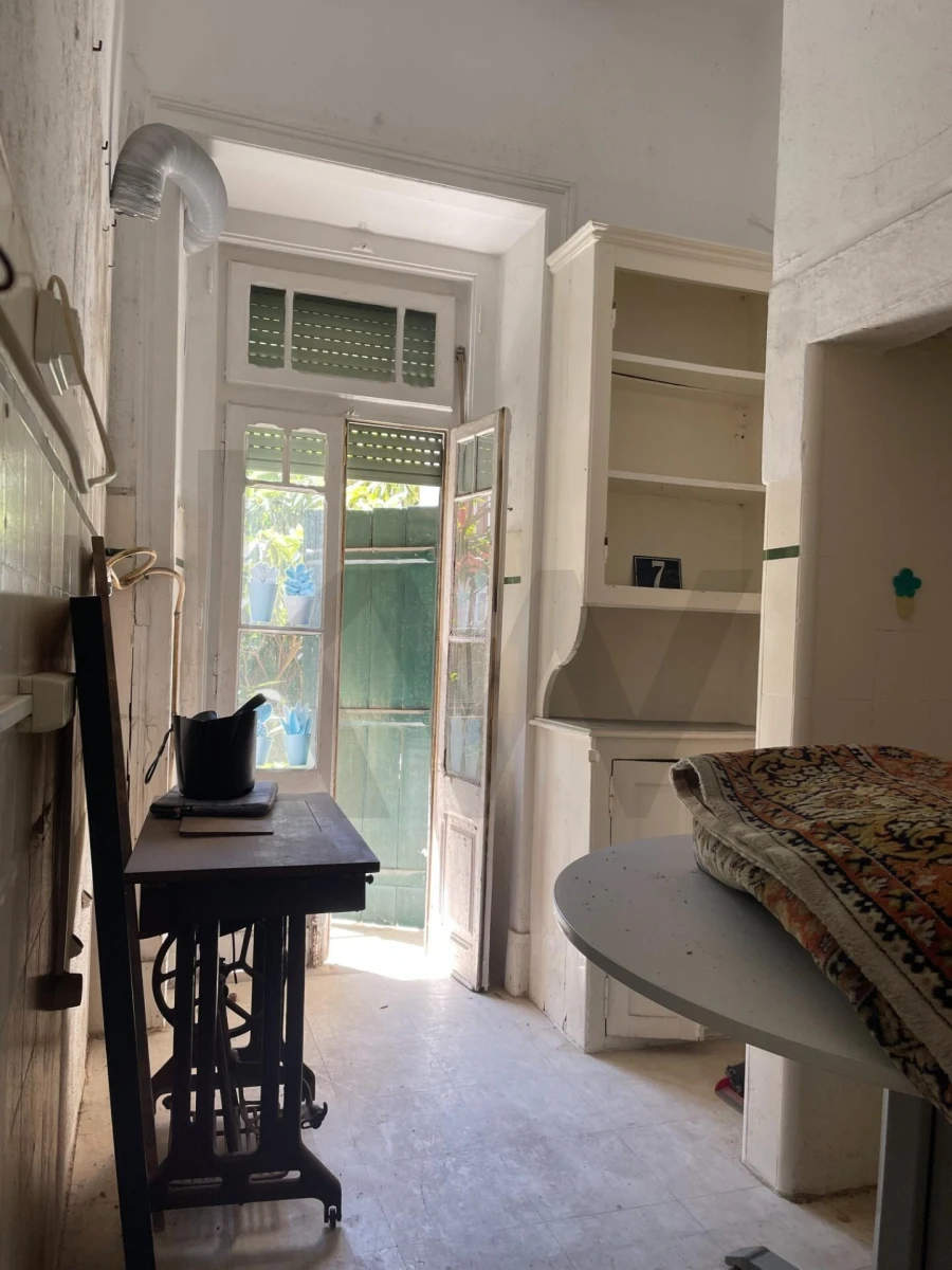 Prédio para Venda em Areeiro Foto 24