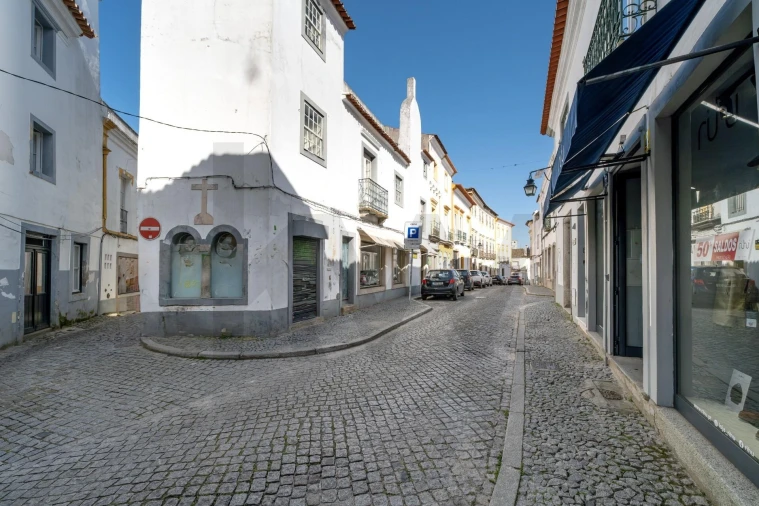 Prédio para Venda em Évora (São Mamede, Sé, São Pedro e Santo Antão) Foto 1