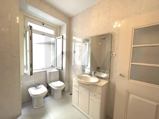 Apartamento T3 para Venda em Misericórdia Foto 12