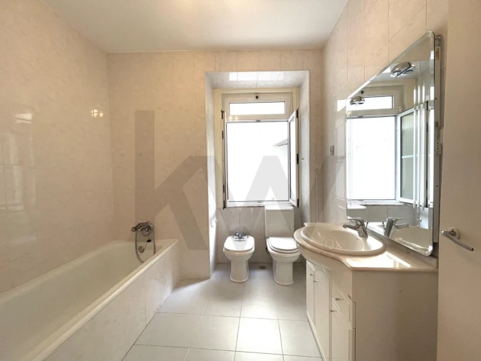 Apartamento T3 para Venda em Misericórdia Foto 10