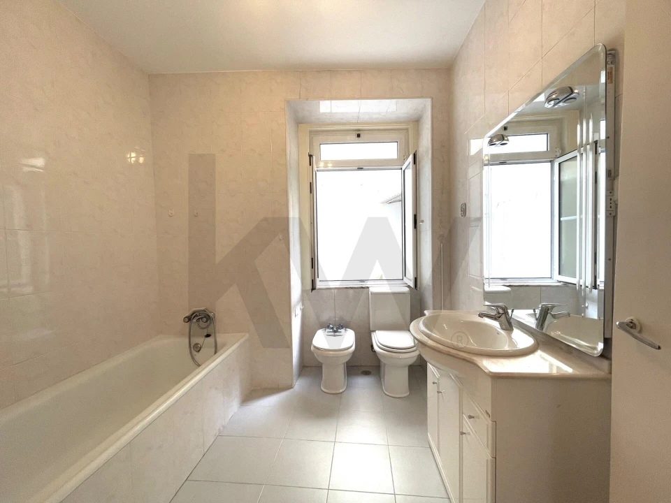 Apartamento T3 para Venda em Misericórdia Foto 10