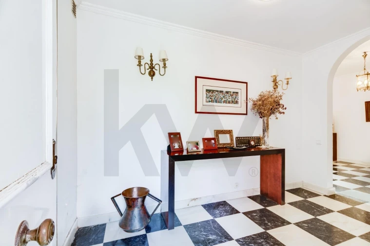 Moradia T8 para Venda em Cascais e Estoril Foto 1