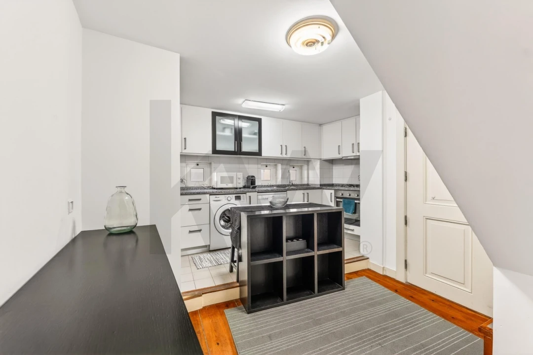 Apartamento T2 para Arrendamento em Santa Maria Maior Foto 5