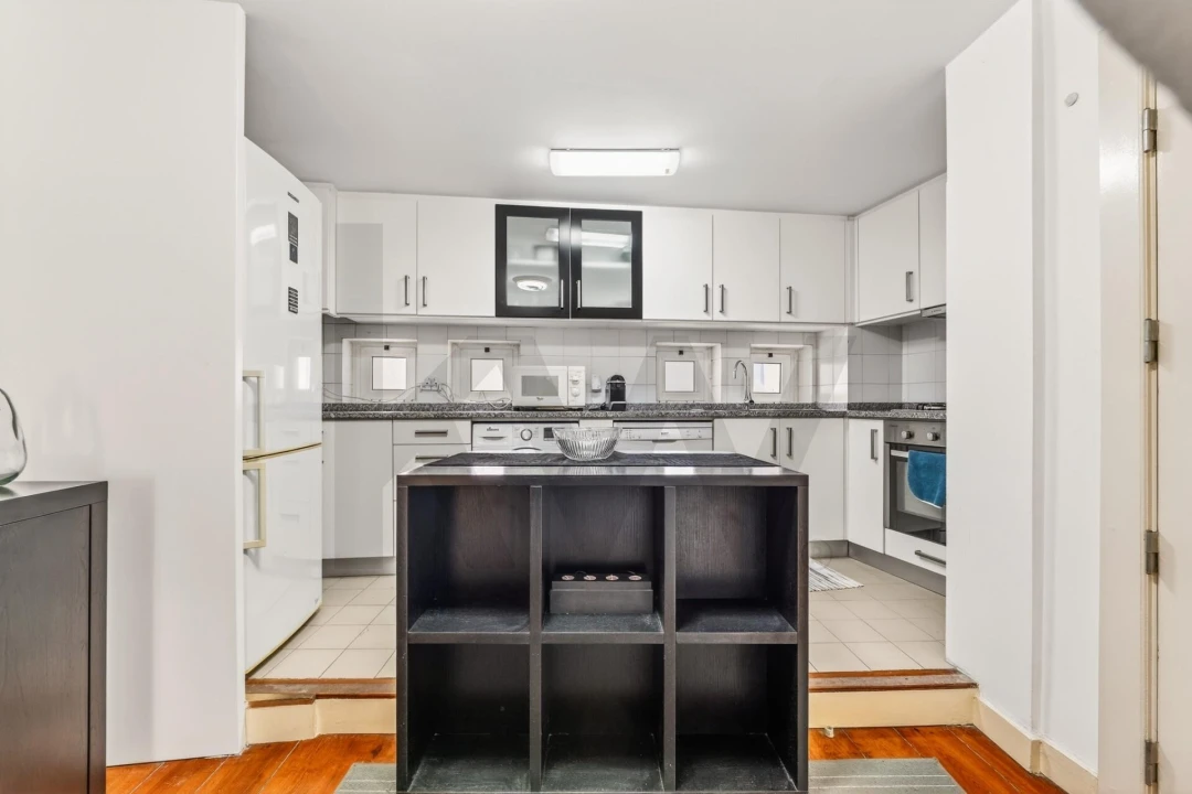 Apartamento T2 para Arrendamento em Santa Maria Maior Foto 4