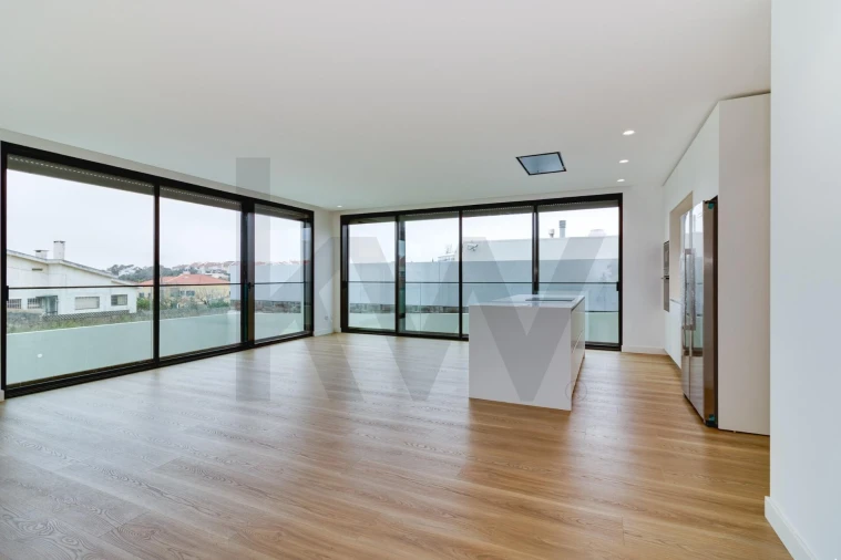 Moradia T3 para Venda em Alcabideche Foto 2