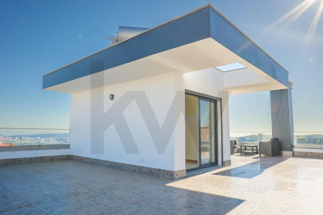 Moradia T4 para Venda em Pontinha e Famões Foto 40