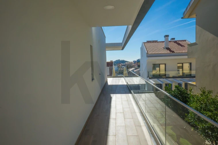 Moradia T4 para Venda em Pontinha e Famões Foto 39