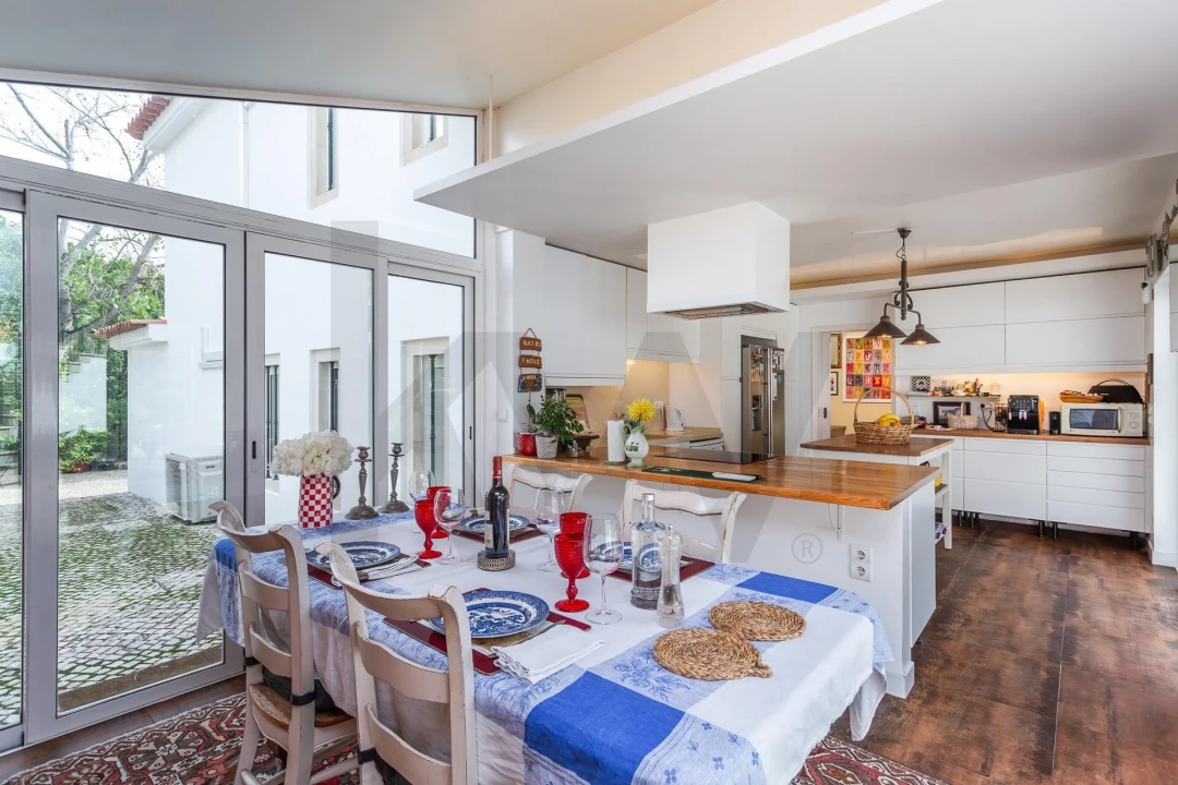 Moradia T4 para Venda em Alcabideche Foto 33