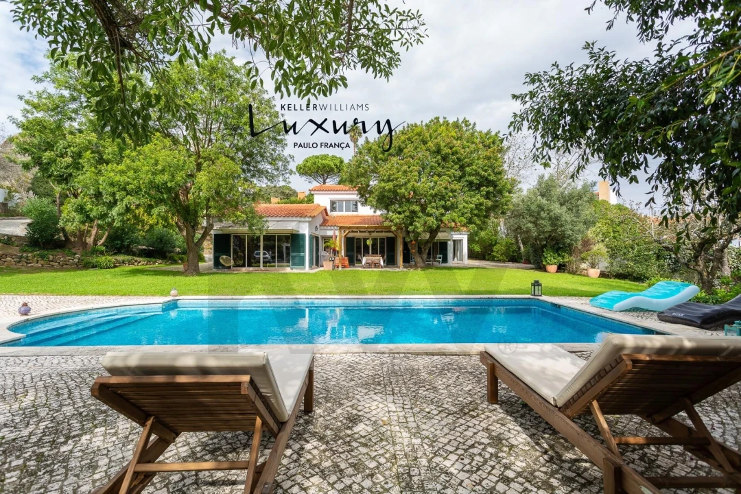 Moradia T4 para Venda em Alcabideche Foto 1