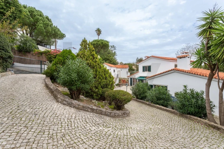 Moradia T4 para Venda em Alcabideche Foto 70