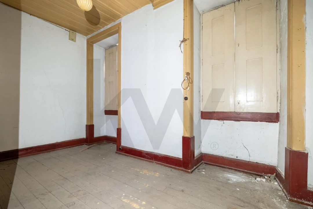 Prédio para Venda em São Martinho do Bispo e Ribeira de Frades Foto 8