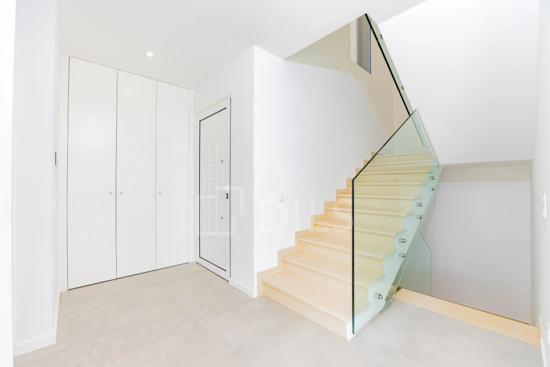 Moradia T3 para Venda em Mexilhoeira Grande Foto 7