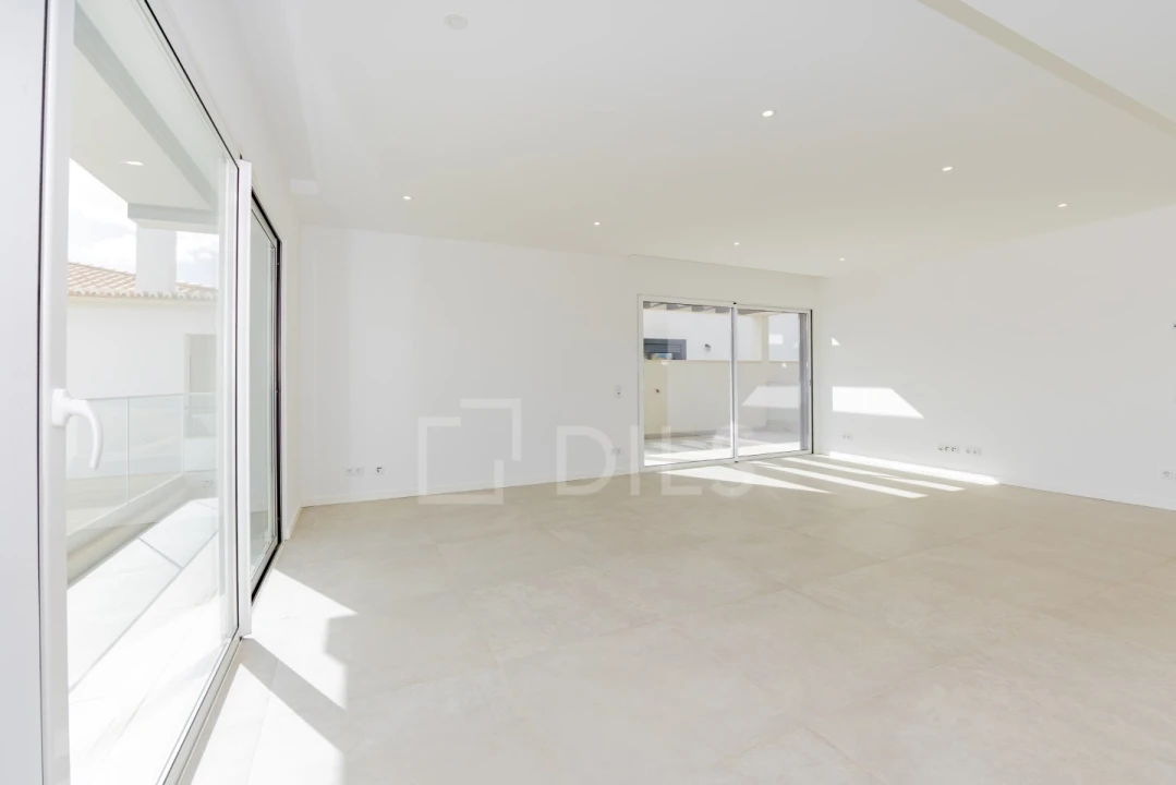 Moradia T3 para Venda em Mexilhoeira Grande Foto 15