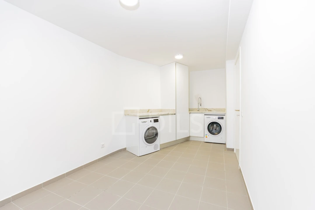 Moradia T3 para Venda em Mexilhoeira Grande Foto 29