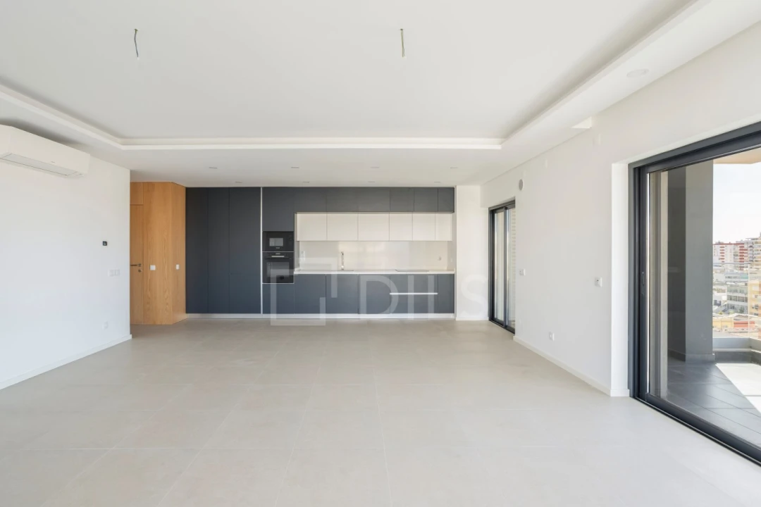 Apartamento T2 para Venda em Faro (Sé e São Pedro) Foto 9