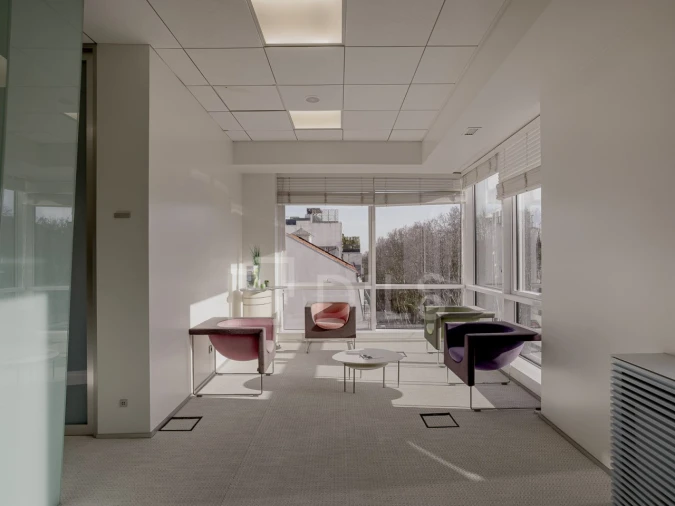 Escritório para Arrendamento em Santo António Foto 1