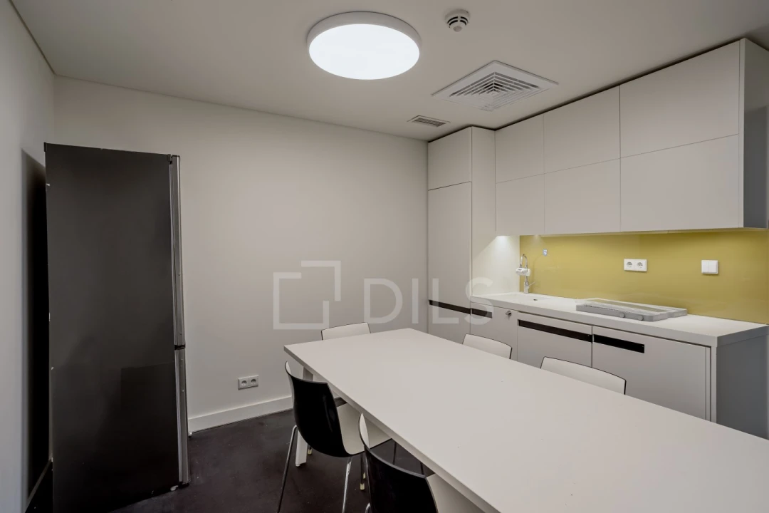 Escritório para Arrendamento em Santo António Foto 17