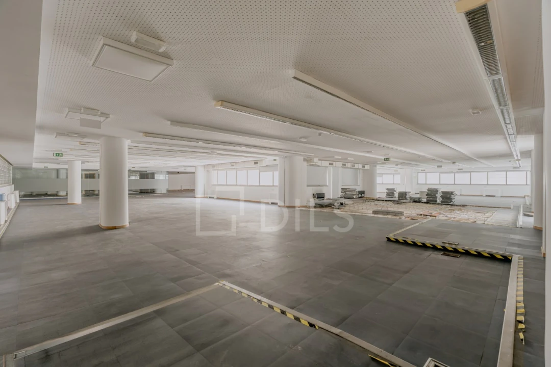 Escritório para Arrendamento em Lumiar Foto 2