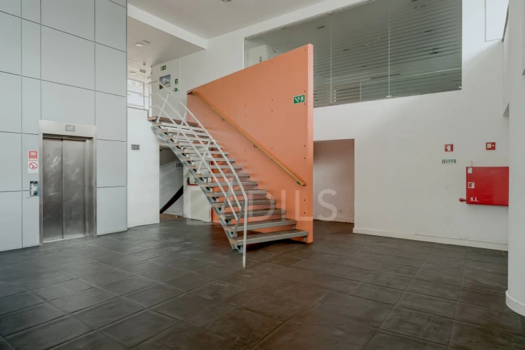 Escritório para Arrendamento em Lumiar Foto 14