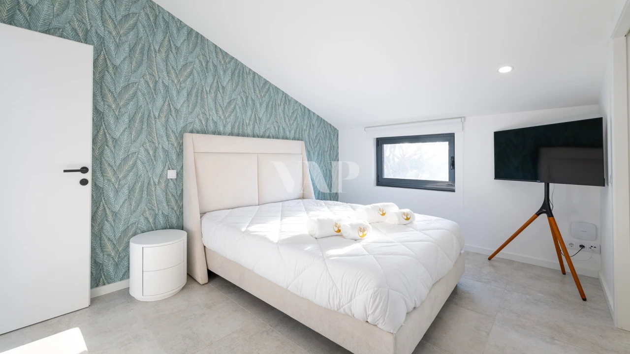 Moradia T8 para Arrendamento em Quarteira Foto 30