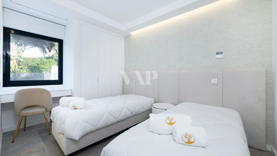 Moradia T8 para Arrendamento em Quarteira Foto 28