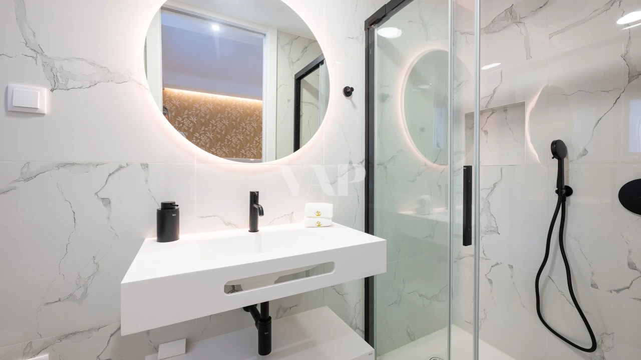 Moradia T8 para Arrendamento em Quarteira Foto 31