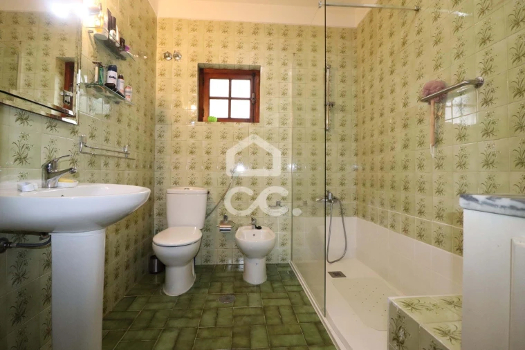 Moradia T4 para Venda em Anobra Foto 21