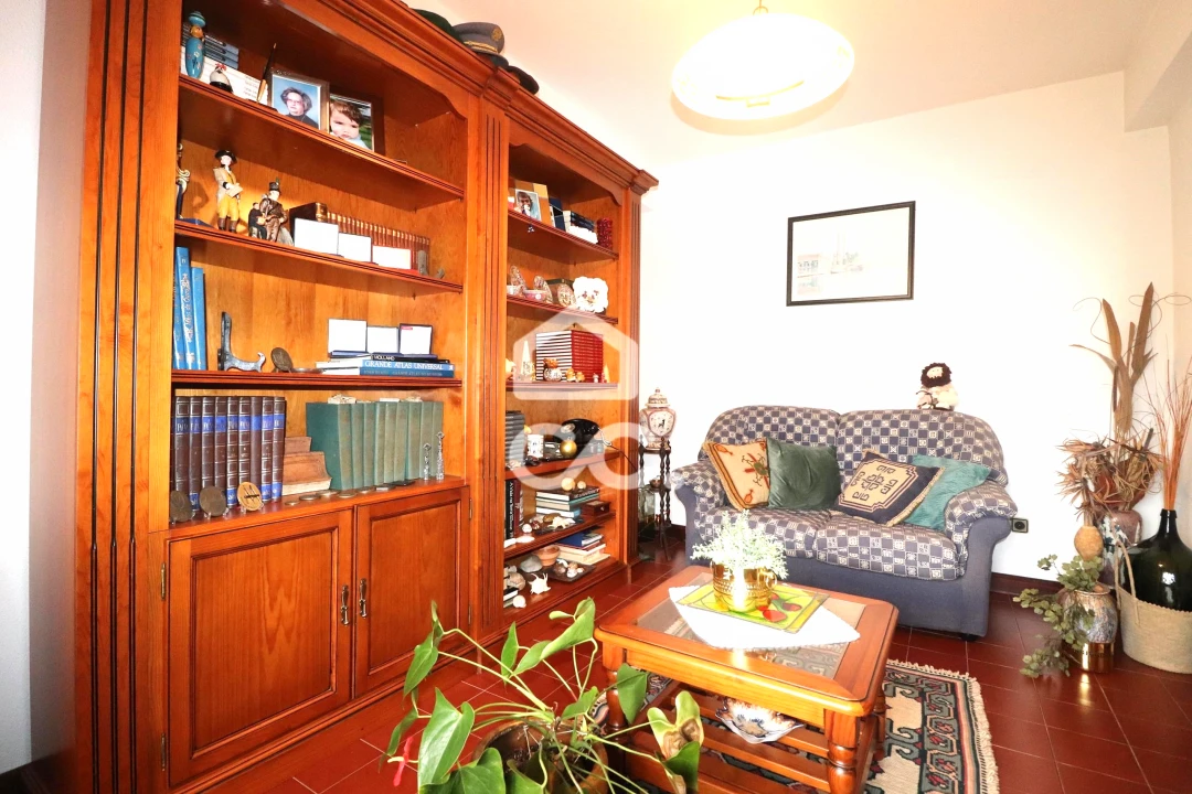 Moradia T4 para Venda em Anobra Foto 11