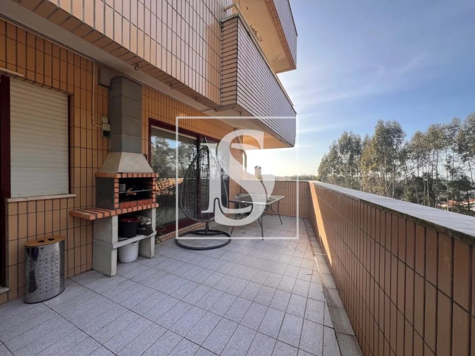 Apartamento T3 para Venda em Canelas Foto 4