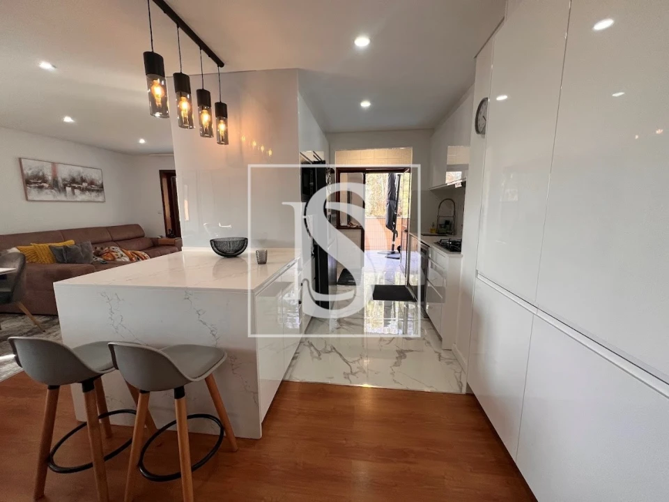 Apartamento T3 para Venda em Canelas Foto 16