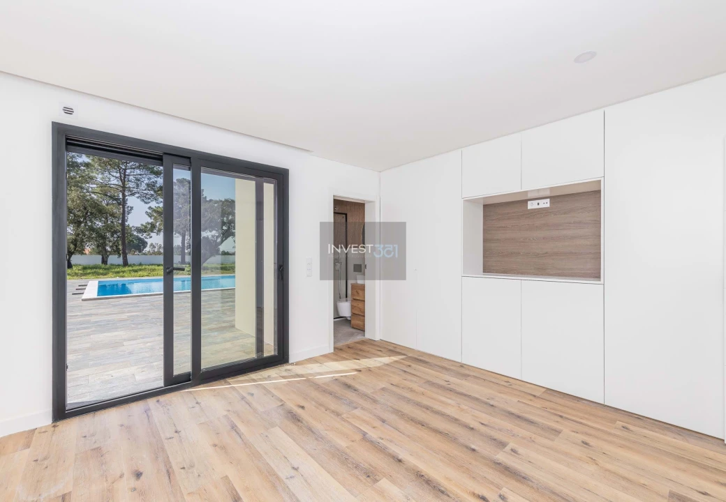 Moradia T5 para Venda em Quinta do Anjo Foto 39