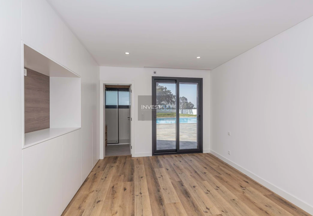 Moradia T5 para Venda em Quinta do Anjo Foto 24