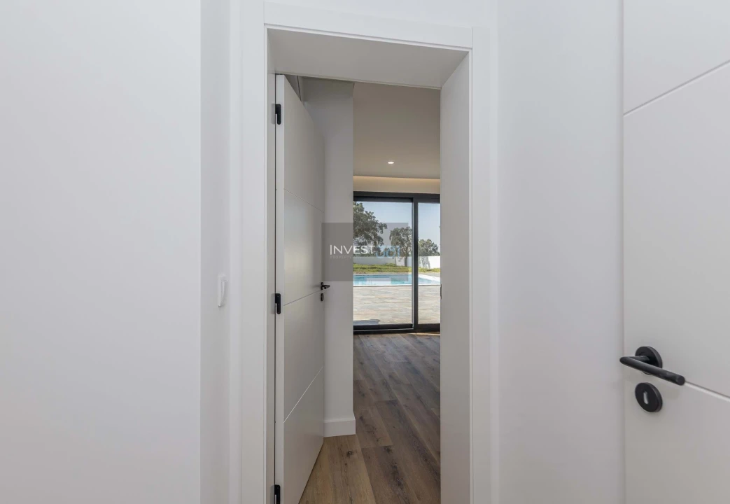 Moradia T5 para Venda em Quinta do Anjo Foto 18