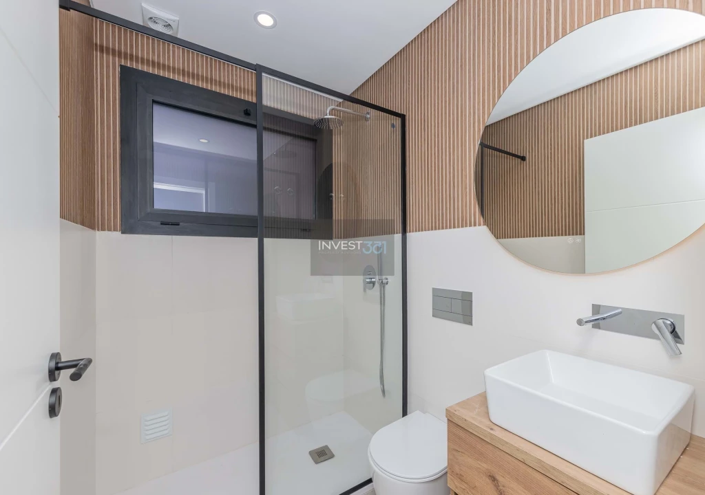 Moradia T5 para Venda em Quinta do Anjo Foto 40