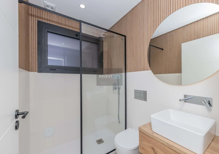 Moradia T5 para Venda em Quinta do Anjo Foto 40