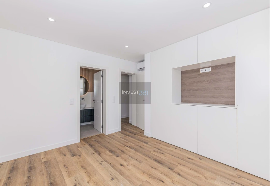 Moradia T5 para Venda em Quinta do Anjo Foto 21