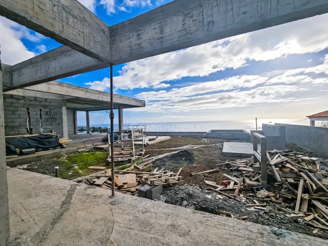 Moradia T3 para Venda em Estreito da Calheta Foto 6