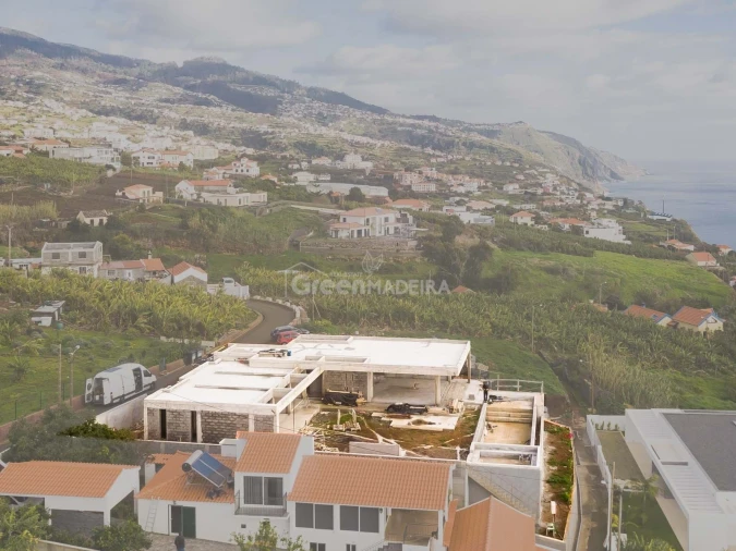 Moradia T3 para Venda em Estreito da Calheta Foto 14