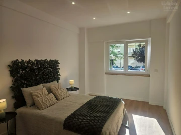 Apartamento T2 para Venda em Benfica