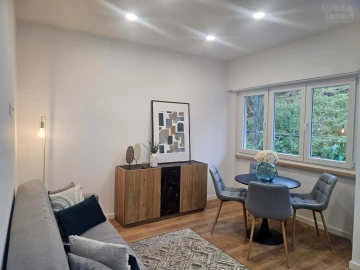 Apartamento T2 para Venda em Benfica