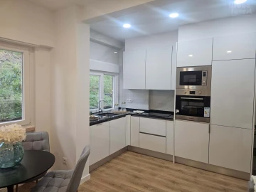 Apartamento T2 para Venda em Benfica
