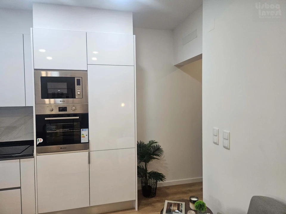 Apartamento T2 para Venda em Benfica Foto 5