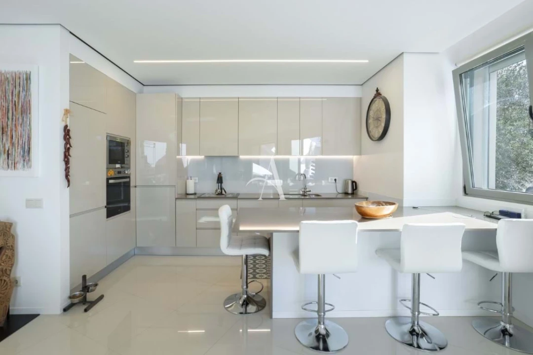 Apartamento T3 para Venda em Santa Barbara de Nexe Foto 9