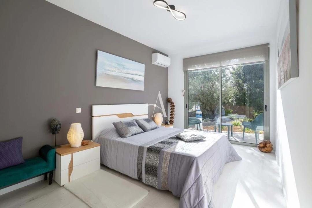 Apartamento T3 para Venda em Santa Barbara de Nexe Foto 10