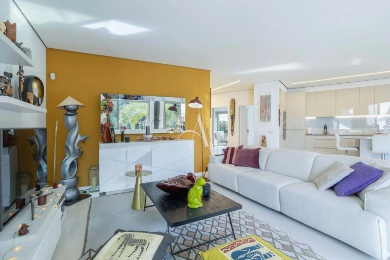 Apartamento T3 para Venda em Santa Barbara de Nexe Foto 7