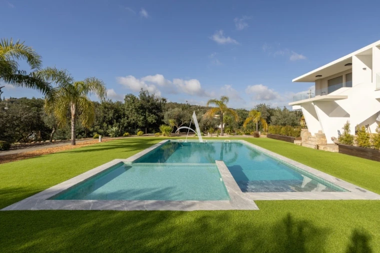 Apartamento T3 para Venda em Santa Barbara de Nexe Foto 24