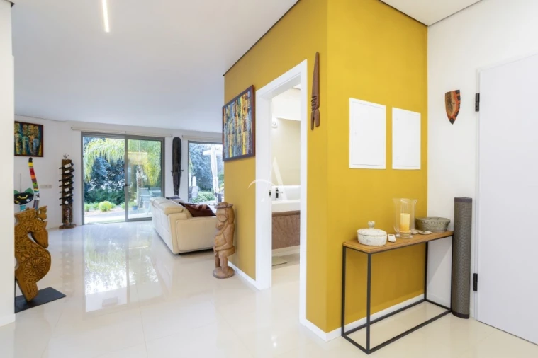 Apartamento T3 para Venda em Santa Barbara de Nexe Foto 3