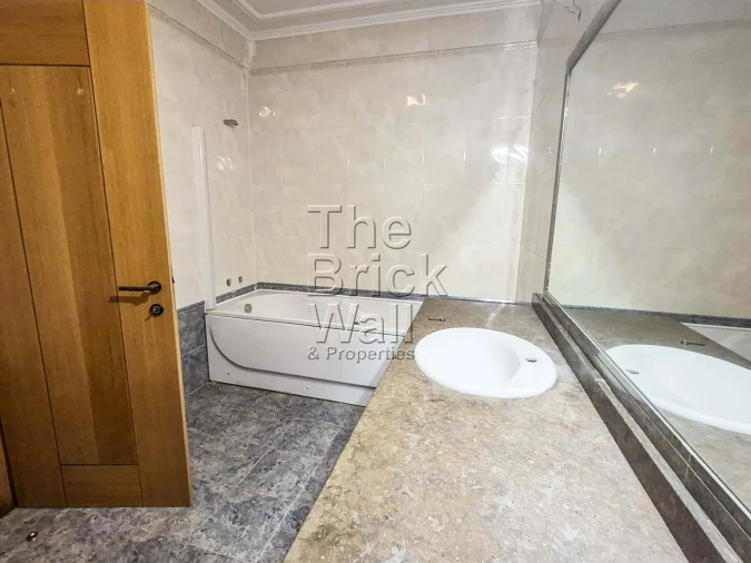 Apartamento T2 para Venda em Vila Franca de Xira Foto 16