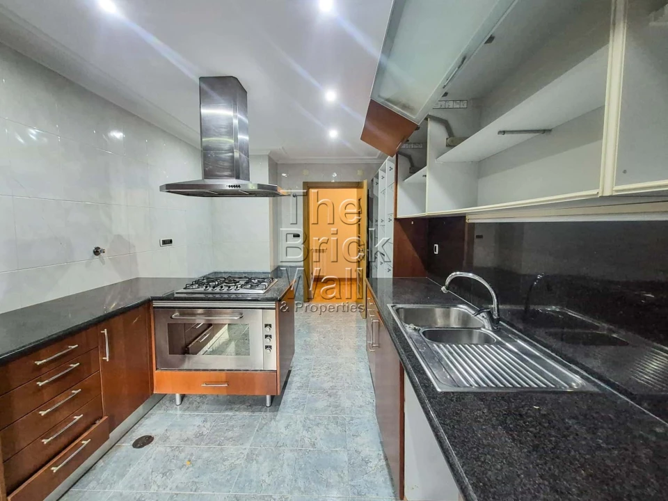 Apartamento T2 para Venda em Vila Franca de Xira Foto 6